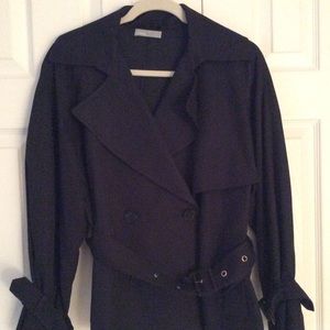 Short trench coat